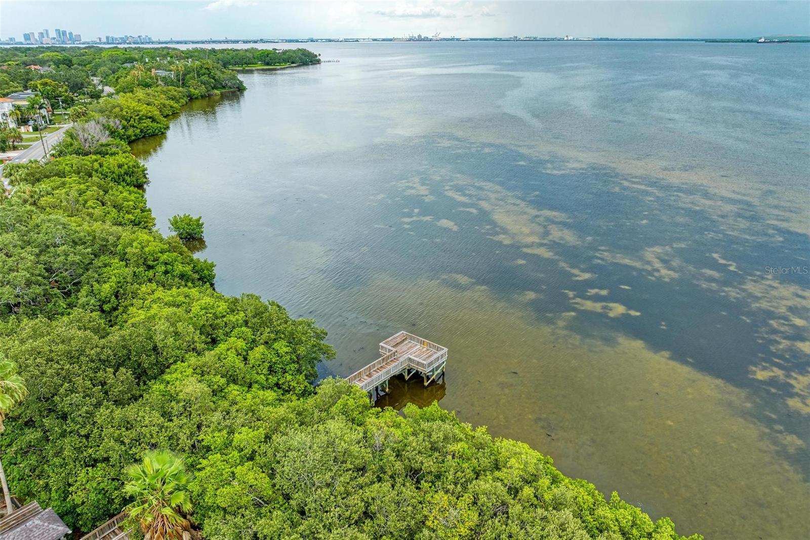 BAYSHORE POINTE TWNHMS PHAS - Residential Lease