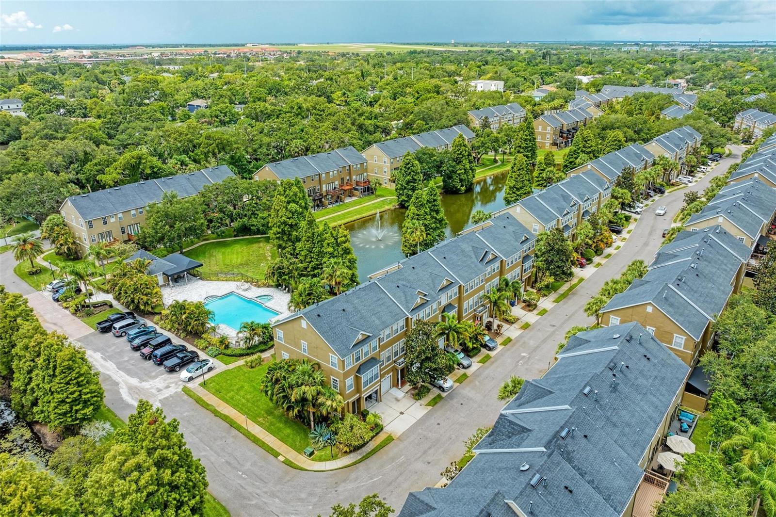 BAYSHORE POINTE TWNHMS PHAS - Residential Lease