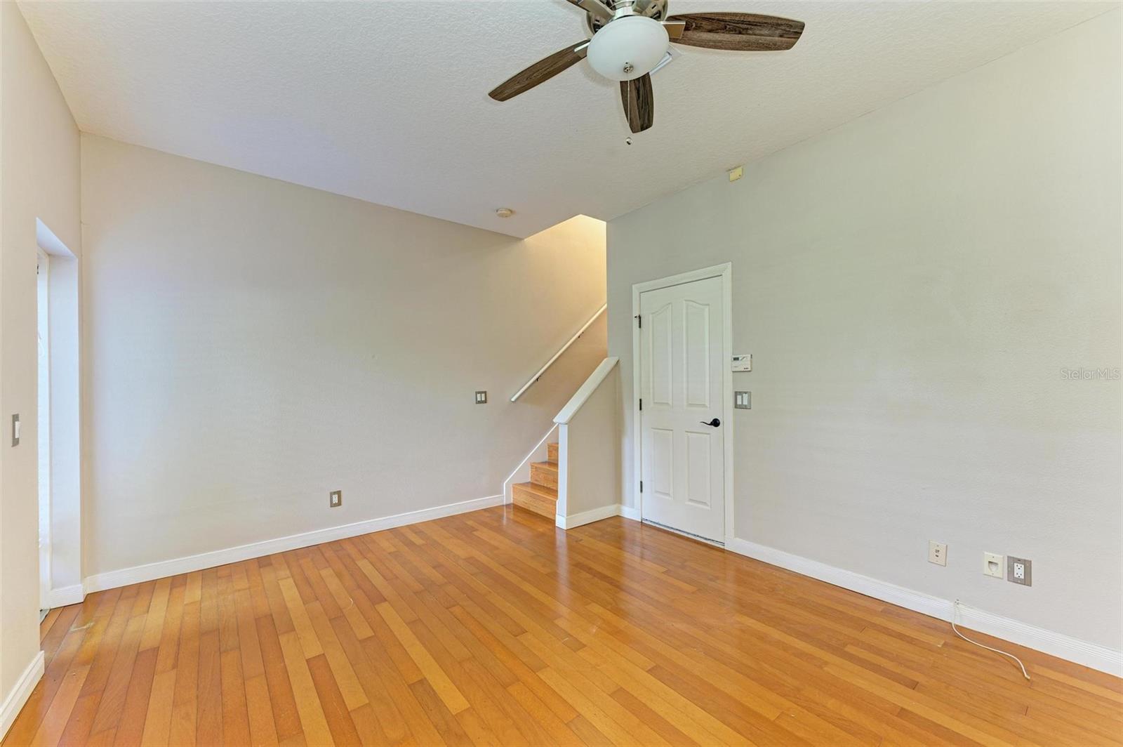 BAYSHORE POINTE TWNHMS PHAS - Residential Lease