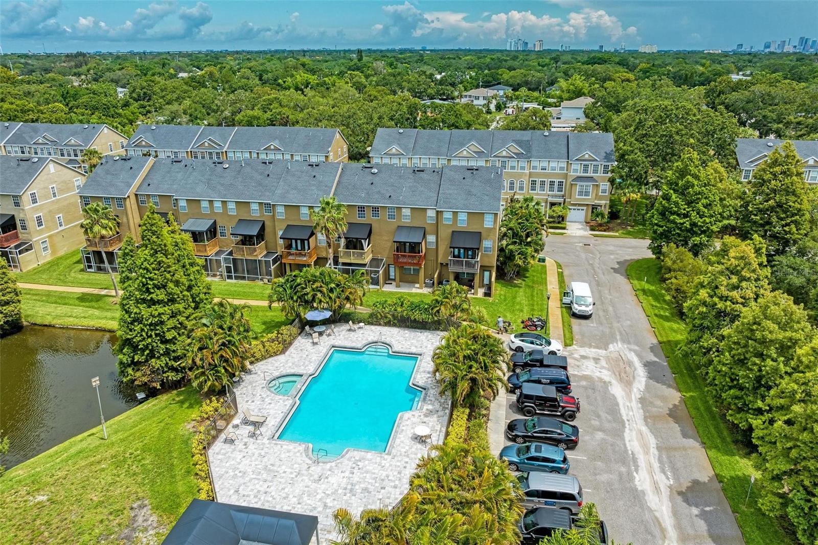 BAYSHORE POINTE TWNHMS PHAS - Residential Lease