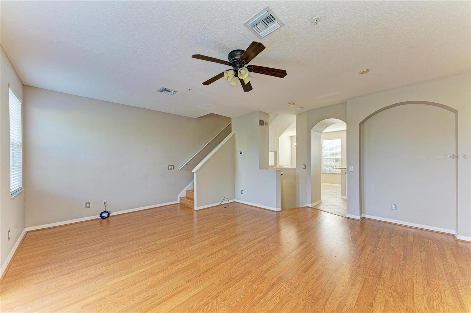 BAYSHORE POINTE TWNHMS PHAS - Residential Lease