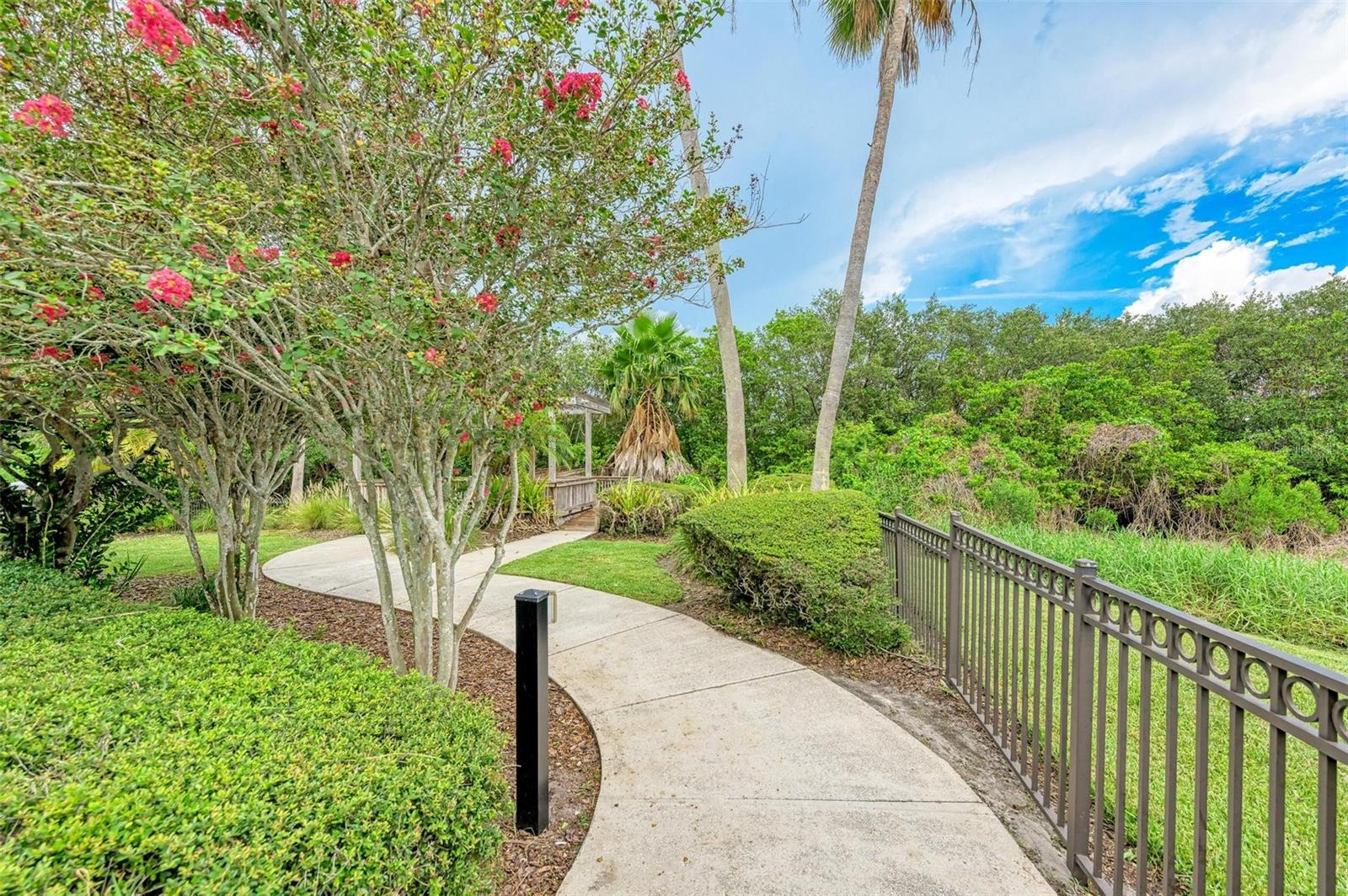 BAYSHORE POINTE TWNHMS PHAS - Residential Lease