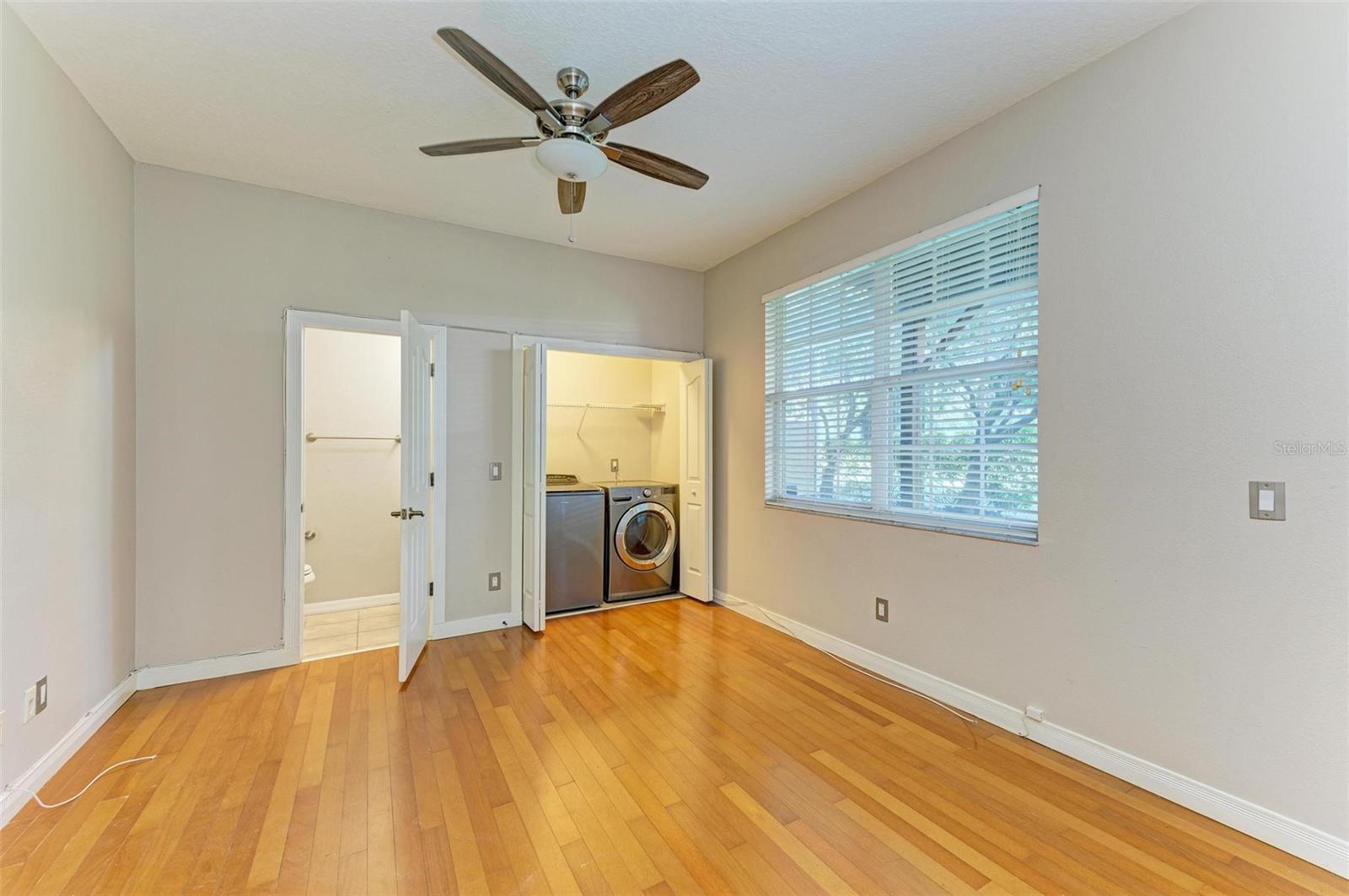 BAYSHORE POINTE TWNHMS PHAS - Residential Lease