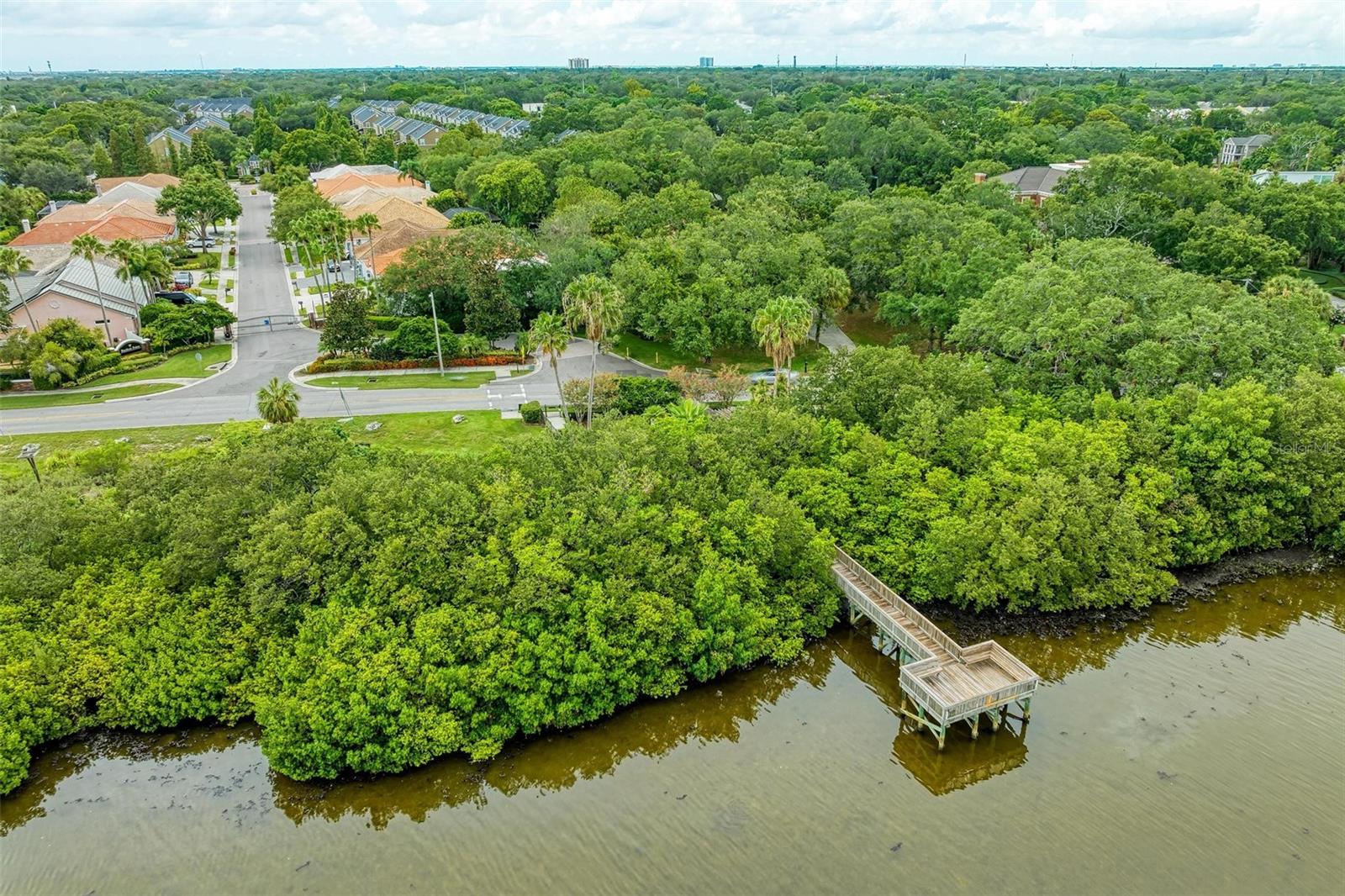 BAYSHORE POINTE TWNHMS PHAS - Residential Lease