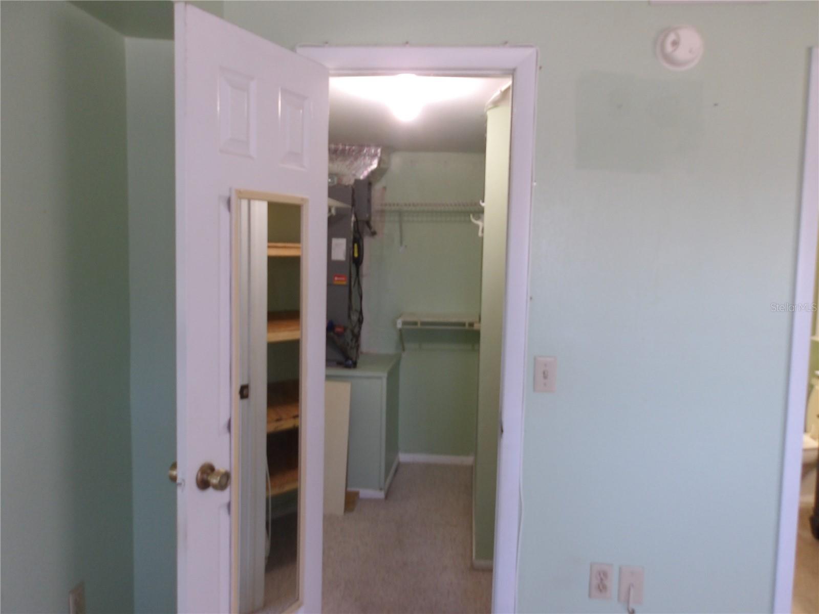 WOODTRAIL CONDO - Residential Lease