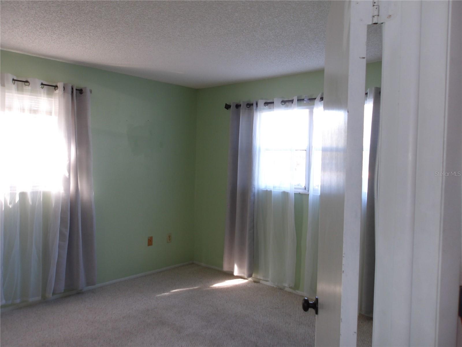 WOODTRAIL CONDO - Residential Lease