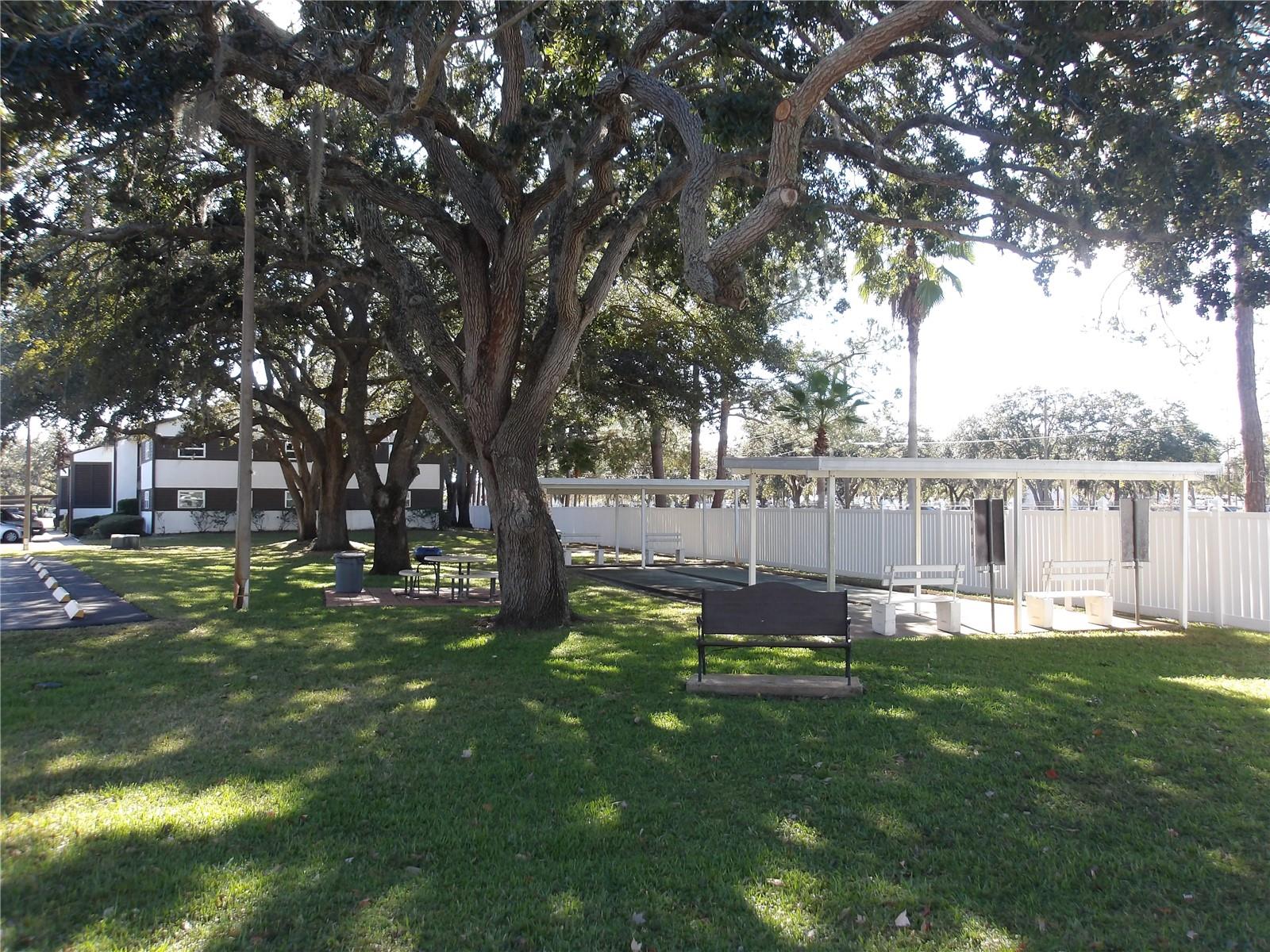 WOODTRAIL CONDO - Residential Lease