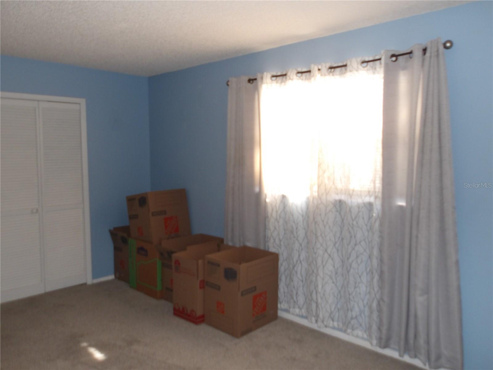 WOODTRAIL CONDO - Residential Lease