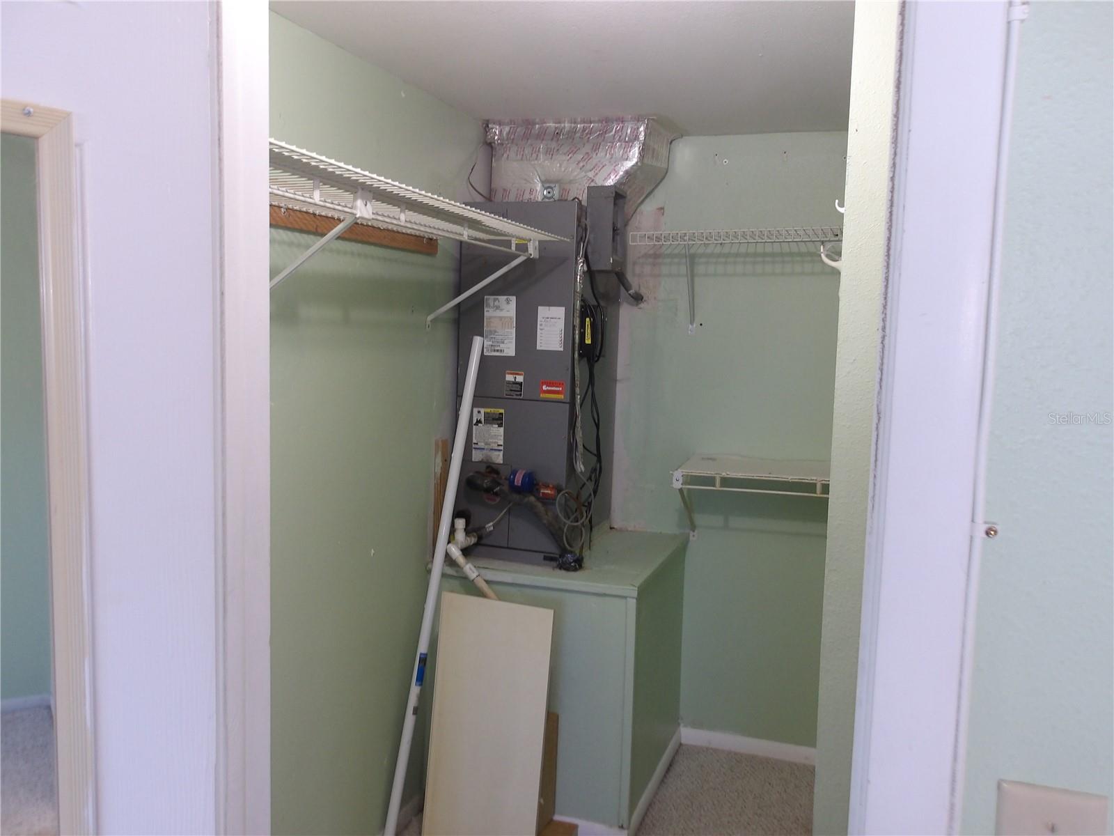 WOODTRAIL CONDO - Residential Lease