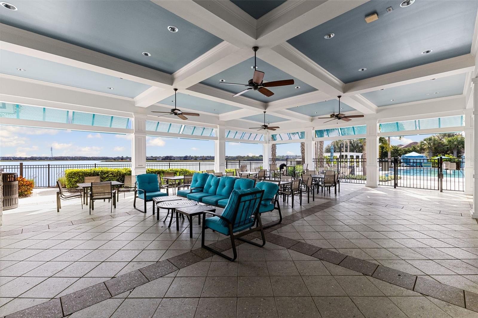 LUCAYA LAKE CLUB PH 4C - Residential