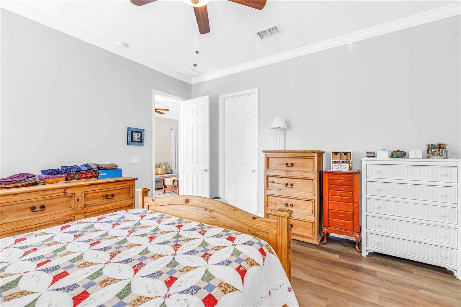 KINGS GATE SUB - Residential