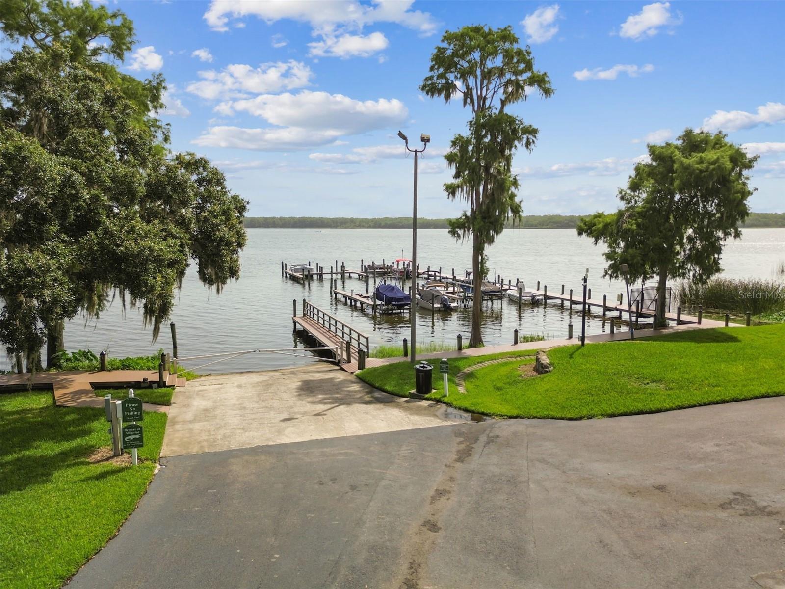 PINNACLE AT COBBS LANDING - Residential