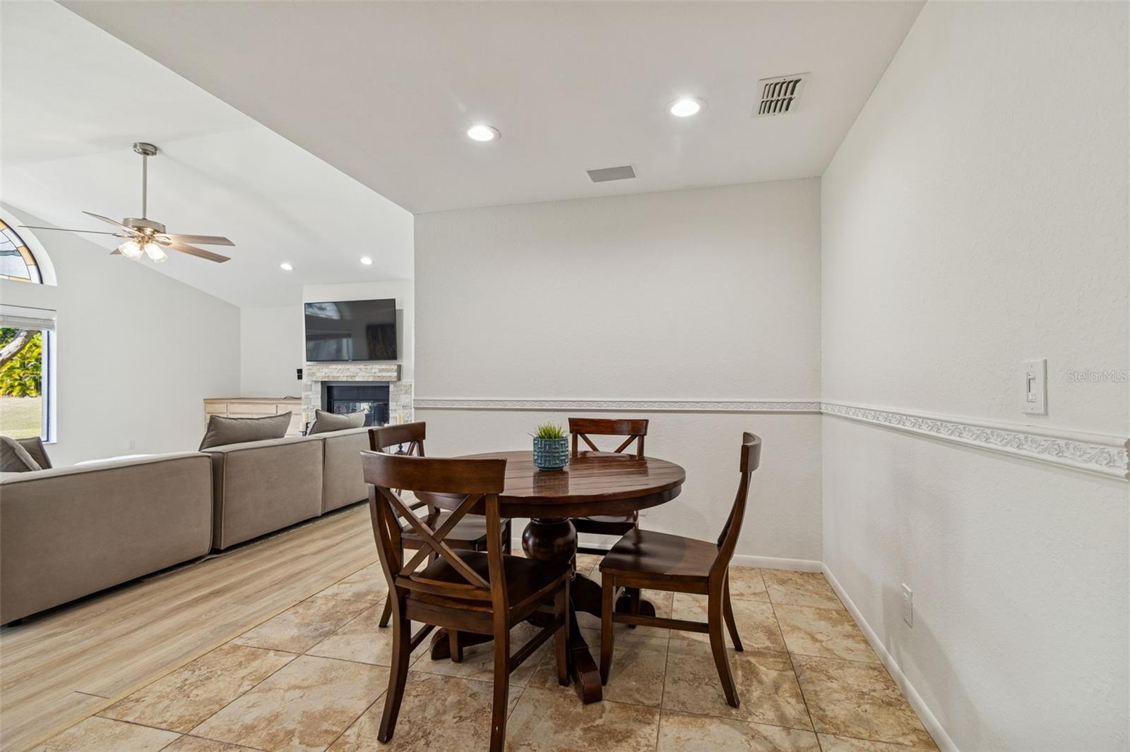 PINNACLE AT COBBS LANDING - Residential