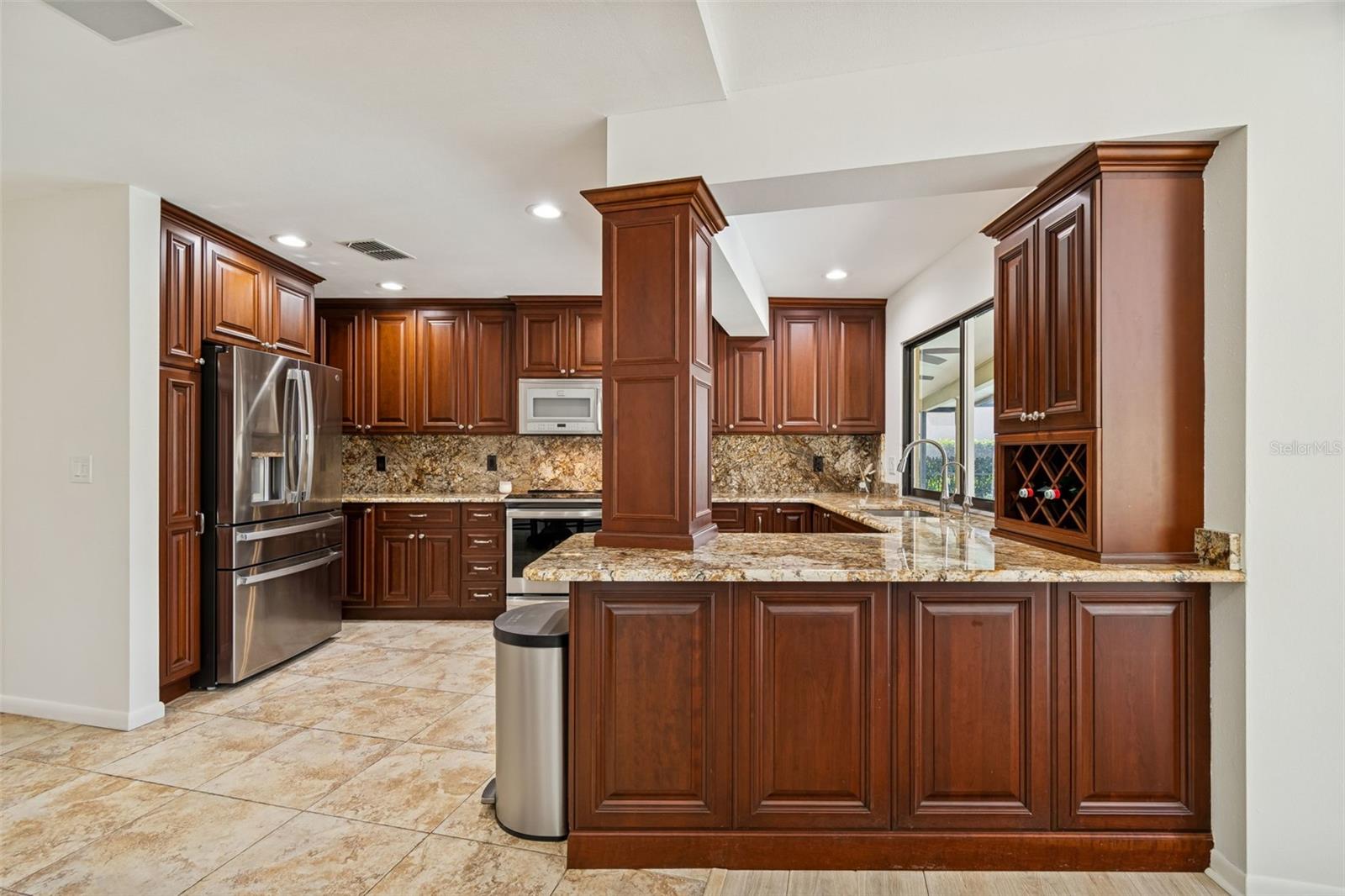 PINNACLE AT COBBS LANDING - Residential