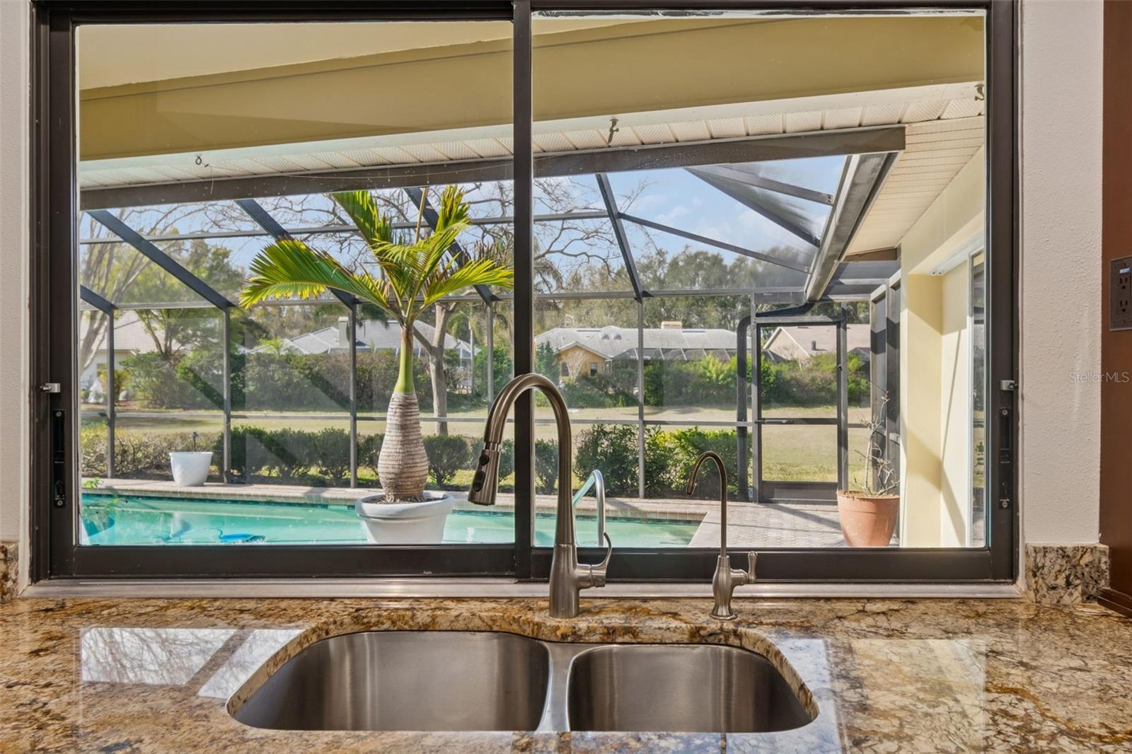 PINNACLE AT COBBS LANDING - Residential