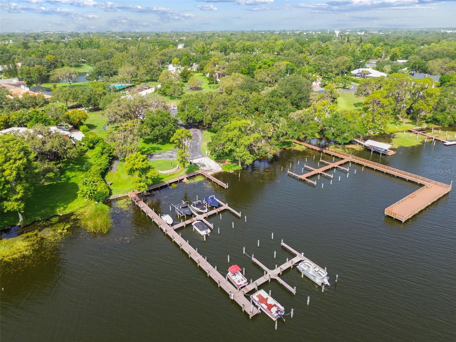 PINNACLE AT COBBS LANDING - Residential