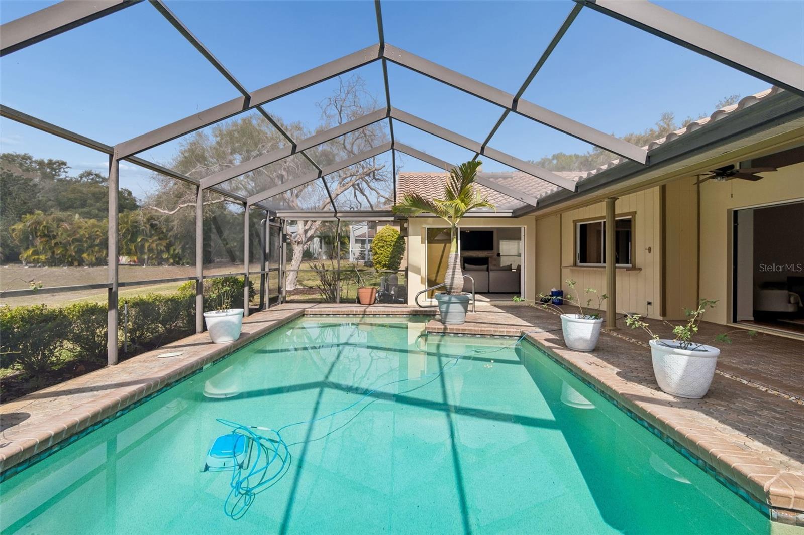 PINNACLE AT COBBS LANDING - Residential