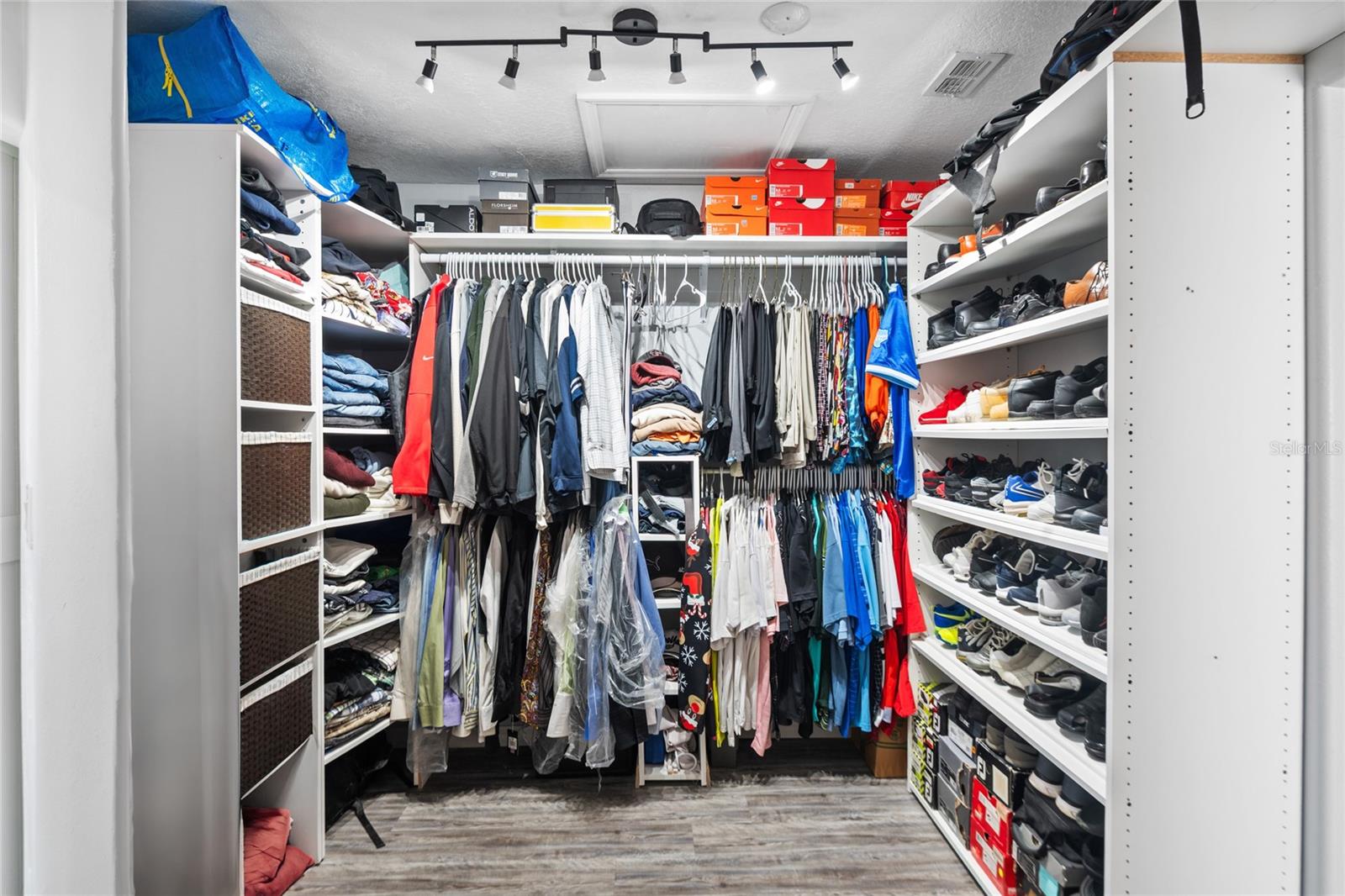 GREATER PINES PH 06 - Residential