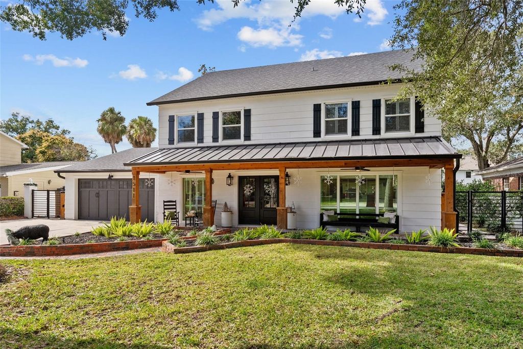 Photo of 1511 S Sheridan Forest Drive, Tampa, FL 33629 (MLS # TB8513159)