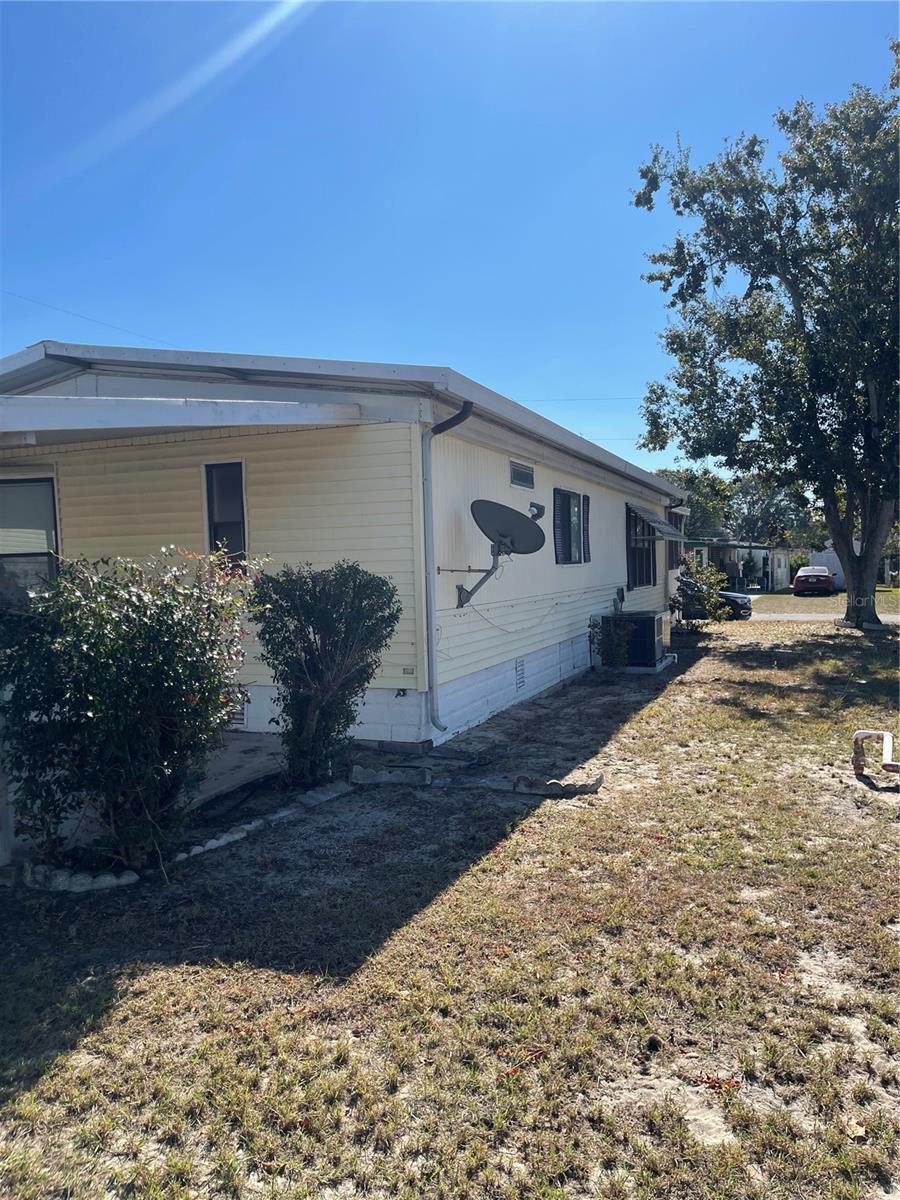 CAROLTON MANOR - Residential