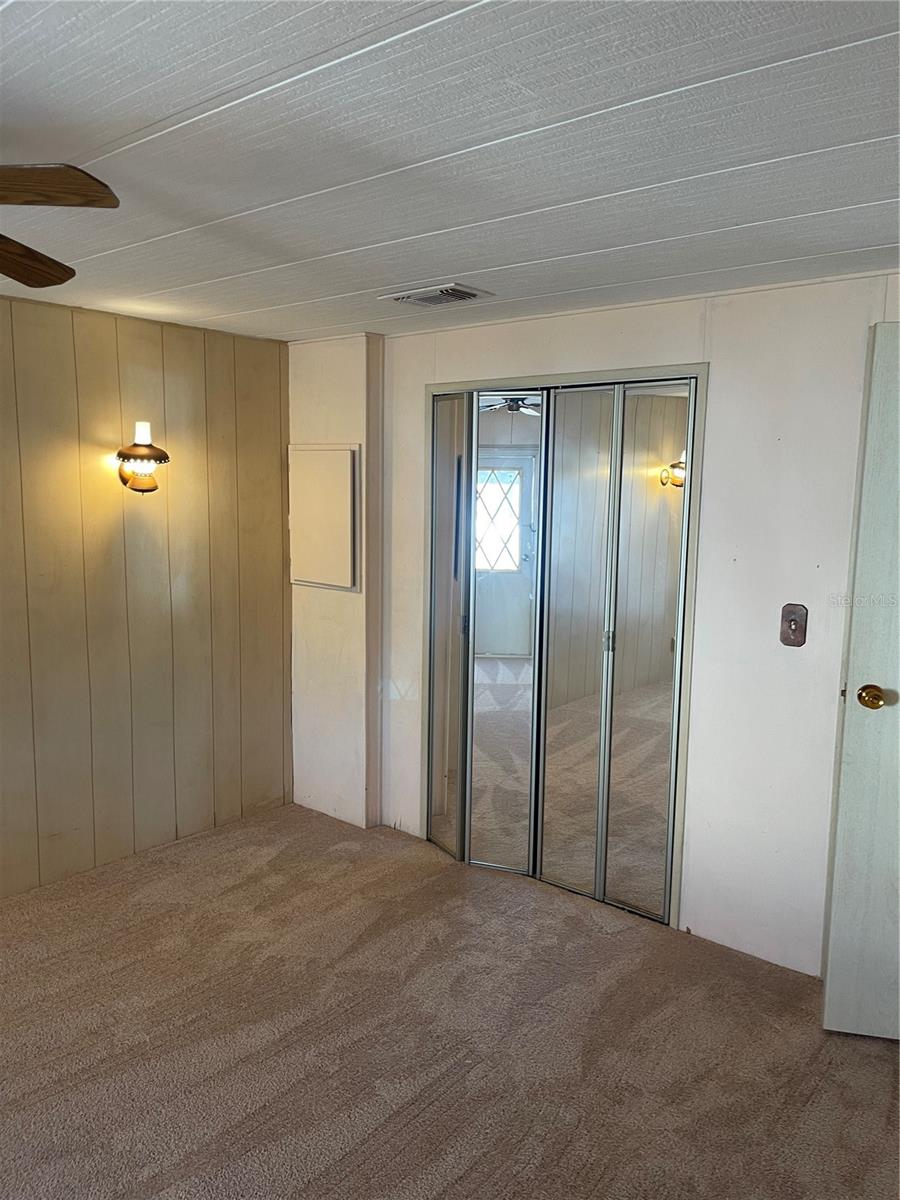 CAROLTON MANOR - Residential