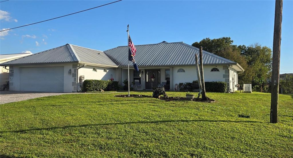 Photo of 2612 SE 33rd Street, Okeechobee, FL 34974 (MLS # OK225747)