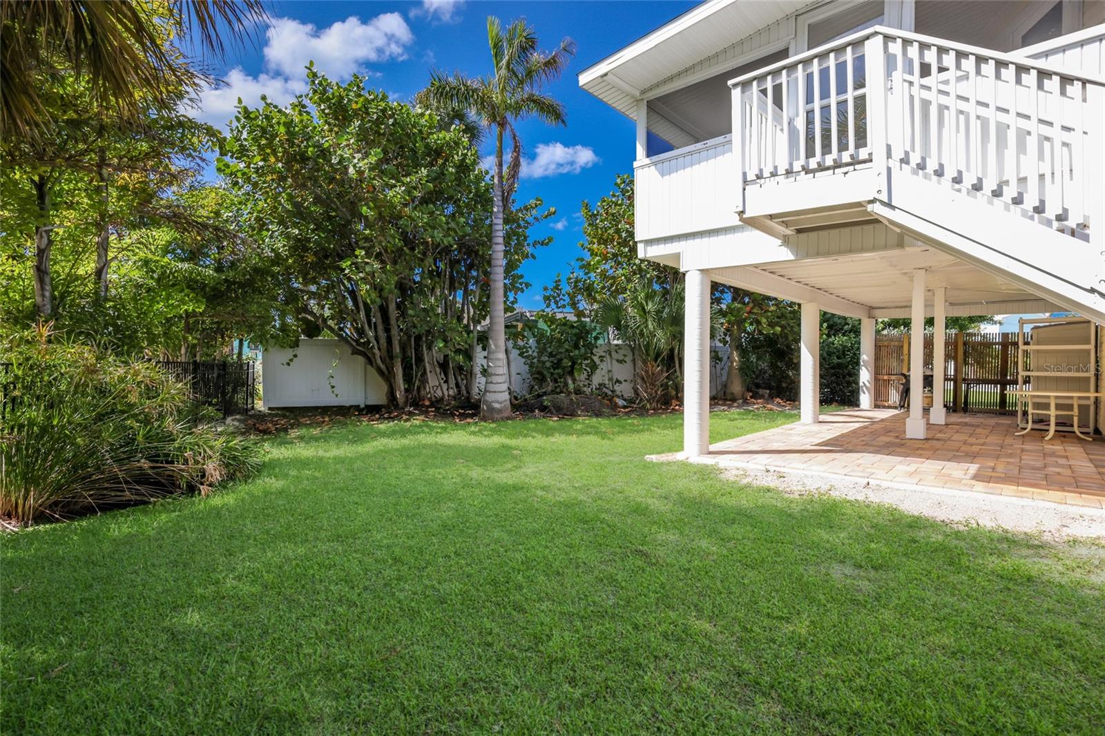 HOLMES BEACH 33RD UNIT - Residential