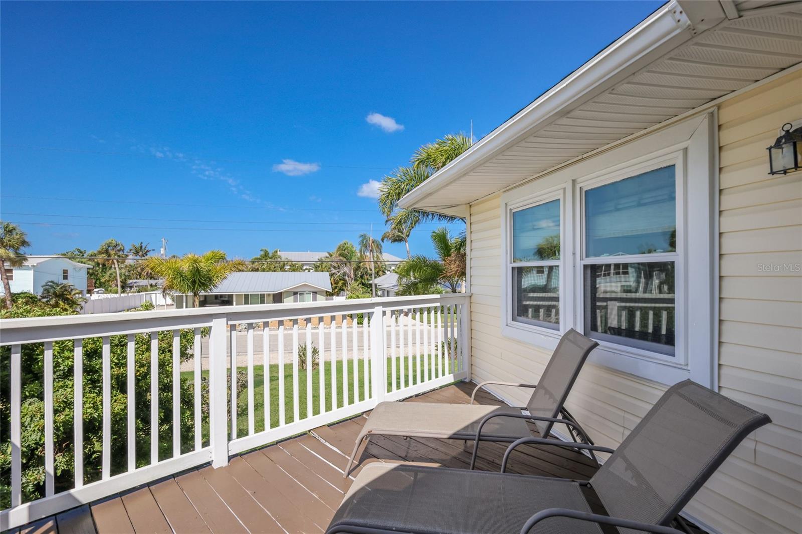 HOLMES BEACH 33RD UNIT - Residential