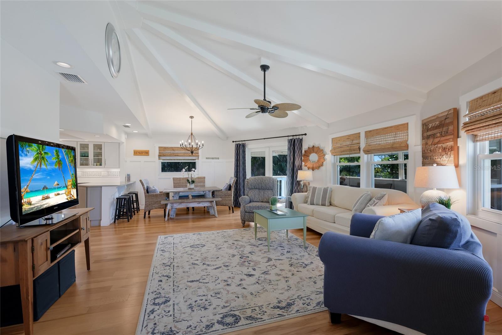 HOLMES BEACH 33RD UNIT - Residential