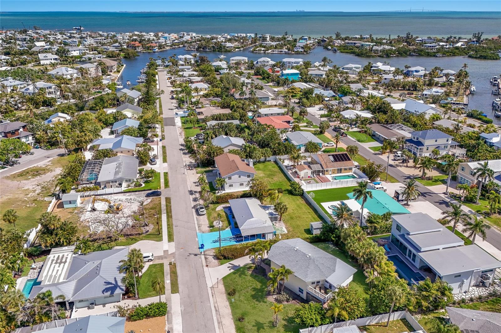HOLMES BEACH 33RD UNIT - Residential