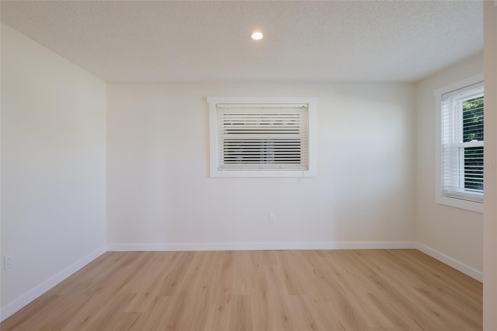 HOLMES BEACH 33RD UNIT - Residential