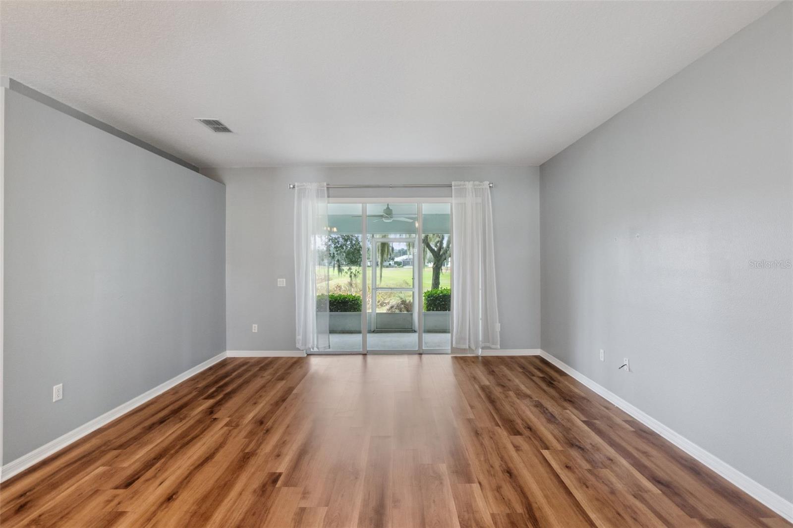 ARLINGTON RIDGE PH 1-B - Residential