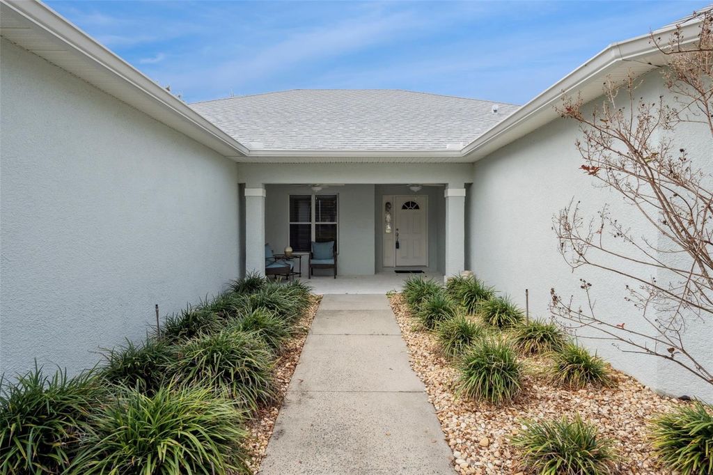 Photo of 26821 Augusta Springs Circle, Leesburg, FL 34748 (MLS # G5105520)