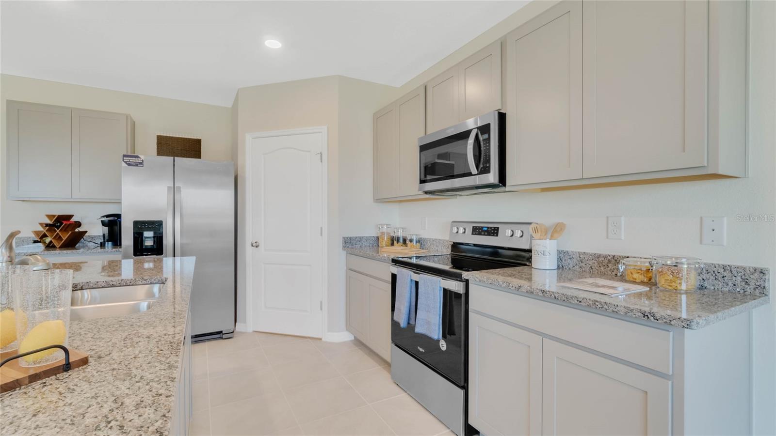 FOREST LAKE - Residential