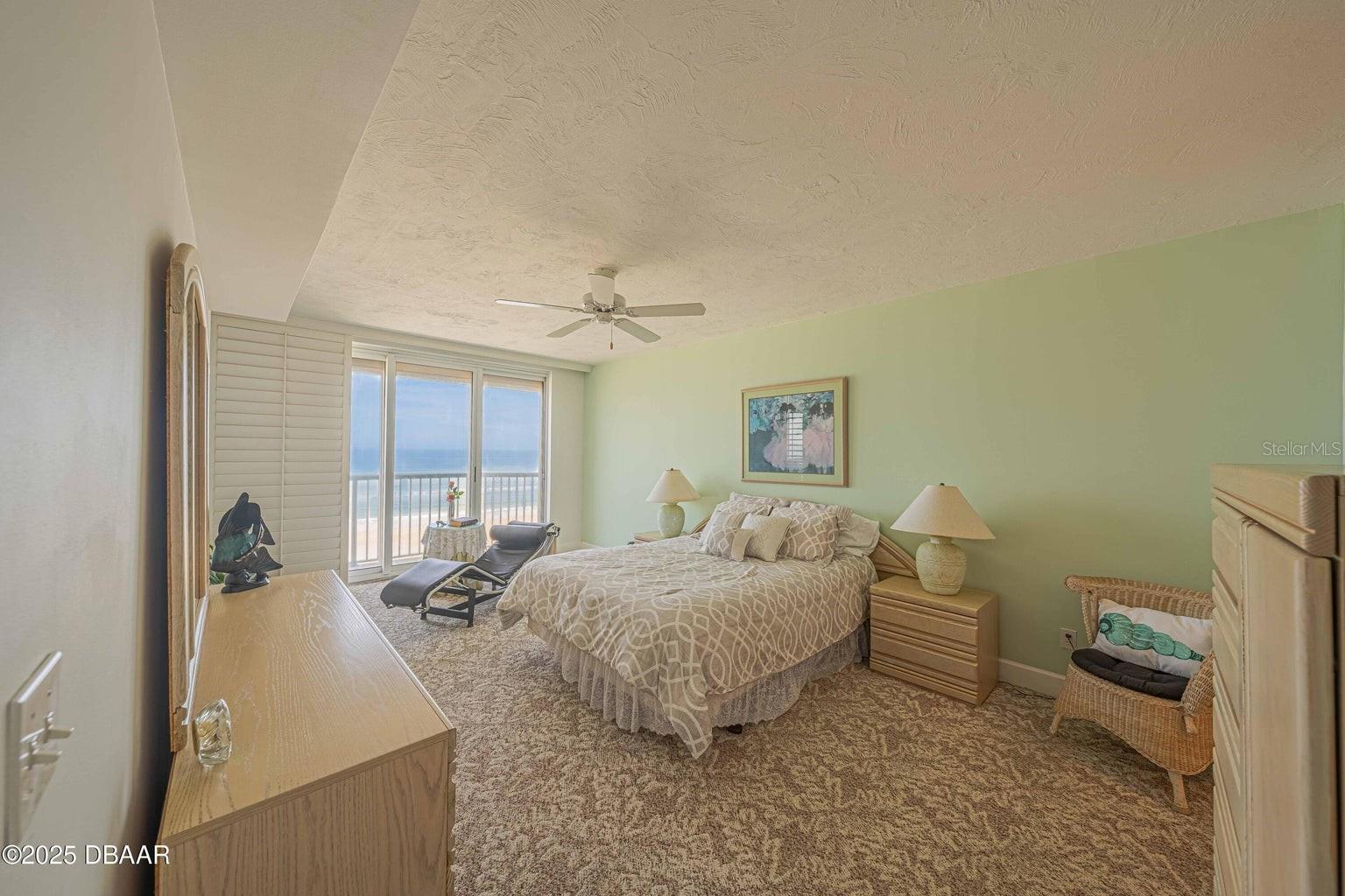 TOWERS AT PONCE INLET TOWER 01 CONDO - Residential