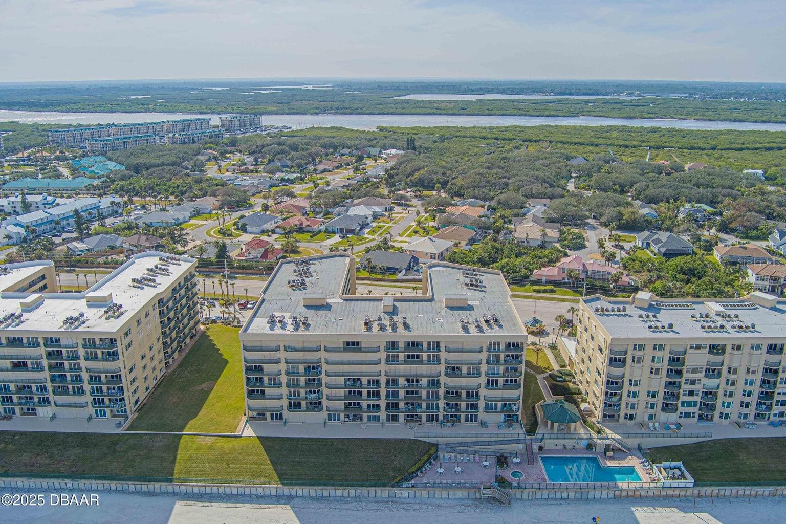 TOWERS AT PONCE INLET TOWER 01 CONDO - Residential