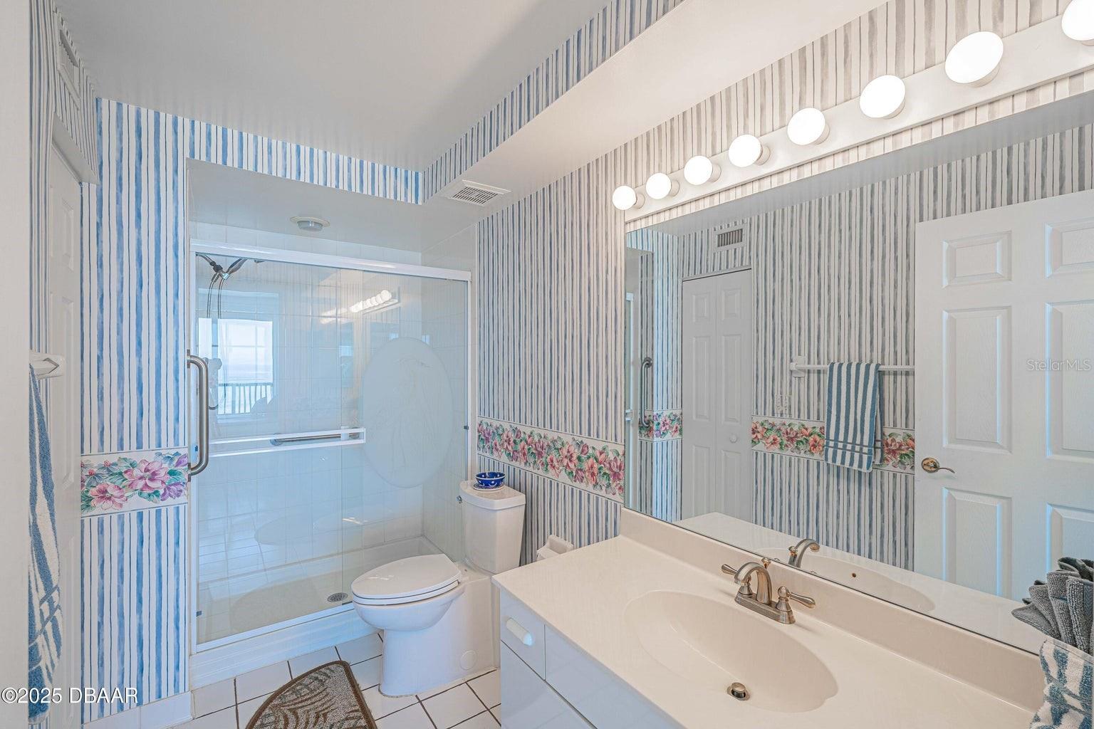 TOWERS AT PONCE INLET TOWER 01 CONDO - Residential