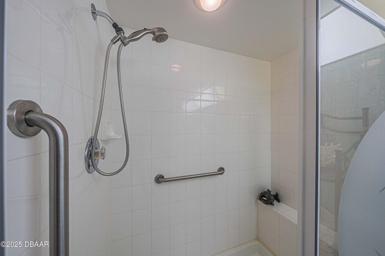 TOWERS AT PONCE INLET TOWER 01 CONDO - Residential