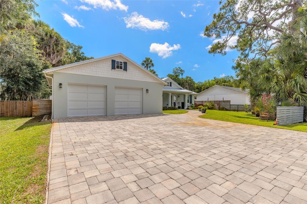 Photo of 1107 S Orange Street, New Smyrna Beach, FL 32168 (MLS # NS1088193)