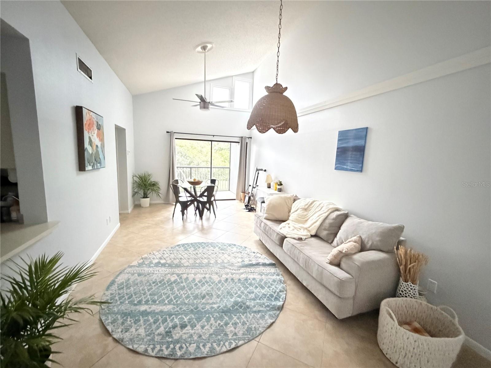 SOUTHPOINTE CONDO - Residential
