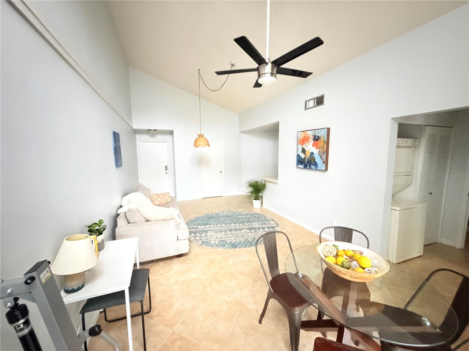SOUTHPOINTE CONDO - Residential