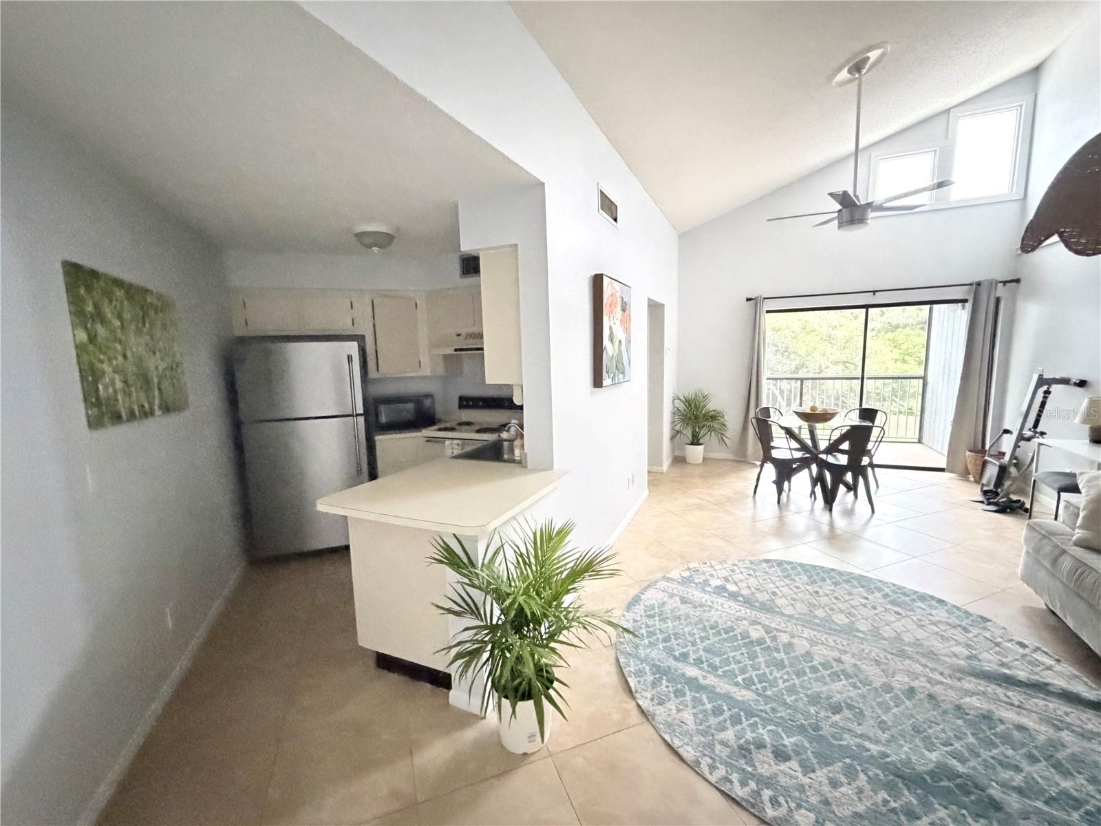 SOUTHPOINTE CONDO - Residential