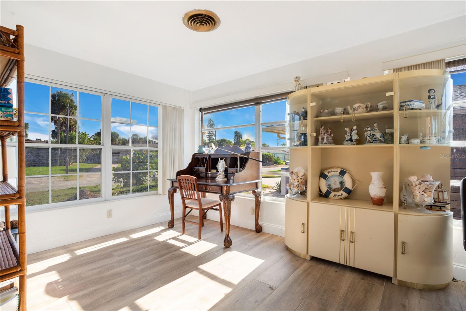 OCEAN BREEZE ESTATES - Residential