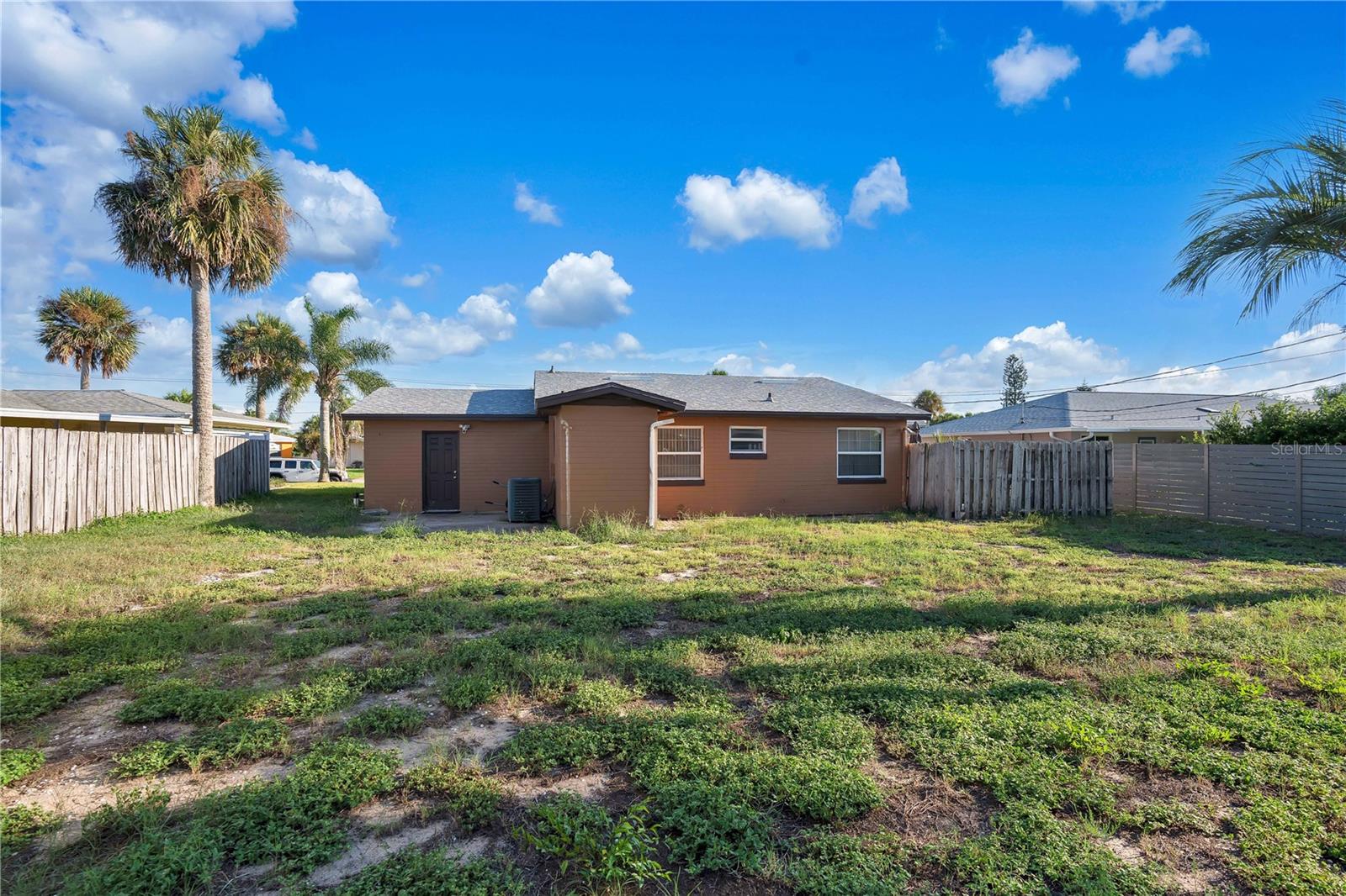 OCEAN BREEZE ESTATES - Residential