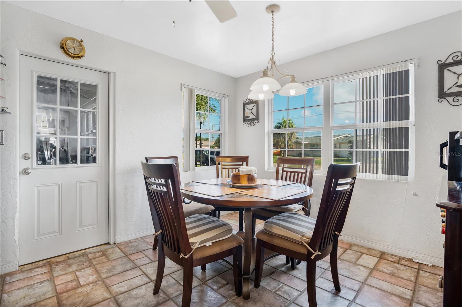 OCEAN BREEZE ESTATES - Residential