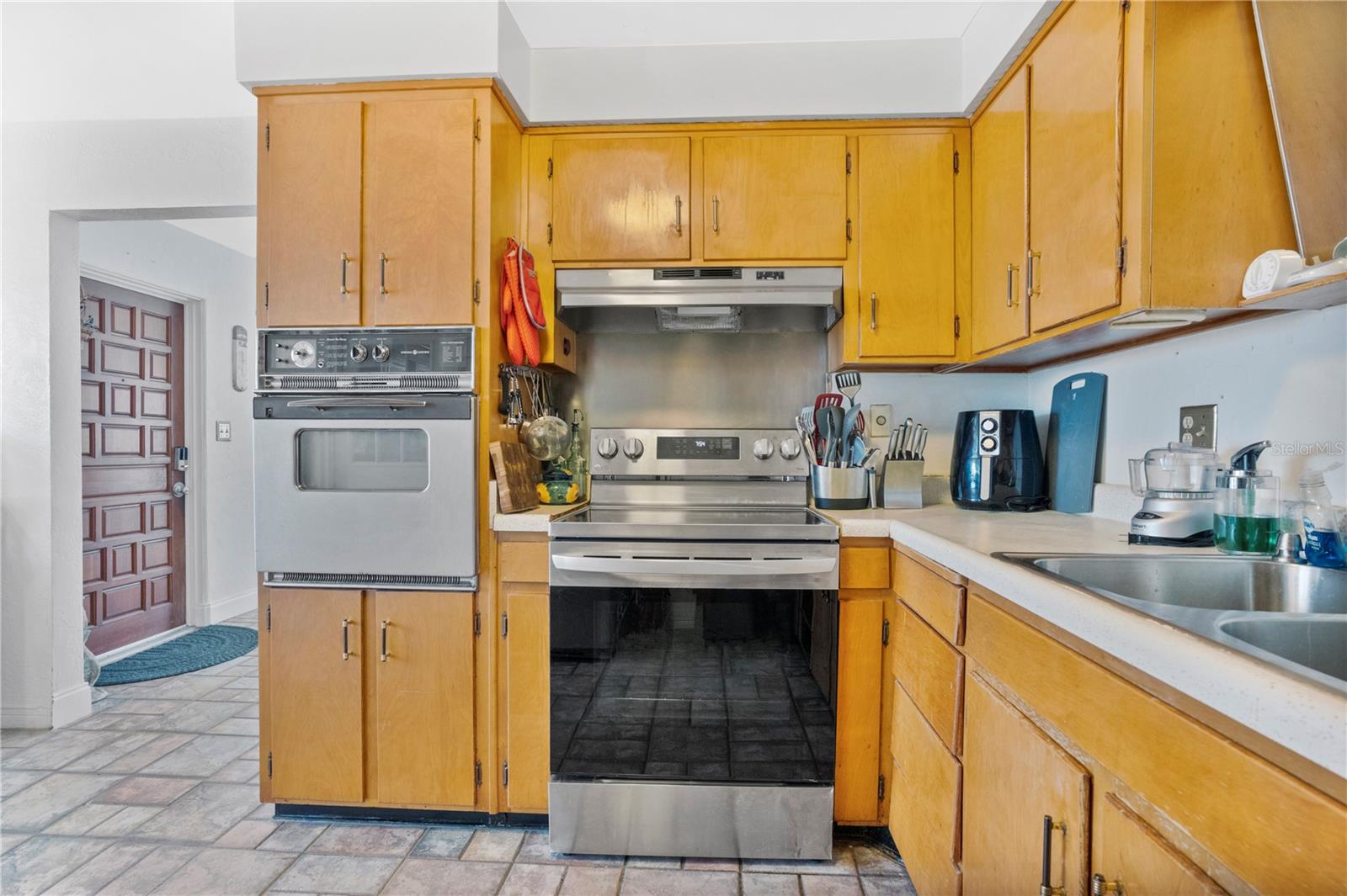 OCEAN BREEZE ESTATES - Residential