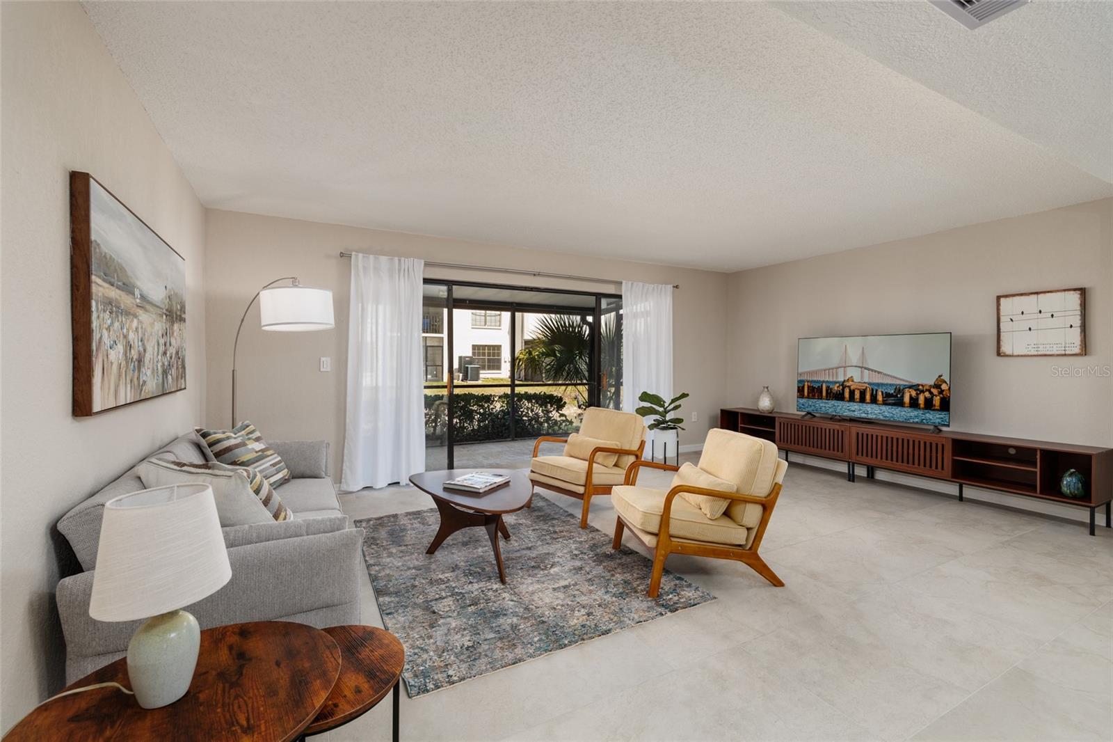 BORDEAUX VILLAGE - Residential