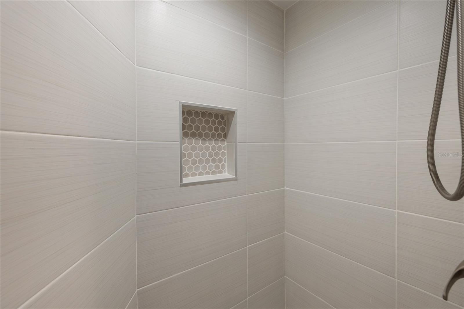 BORDEAUX VILLAGE - Residential