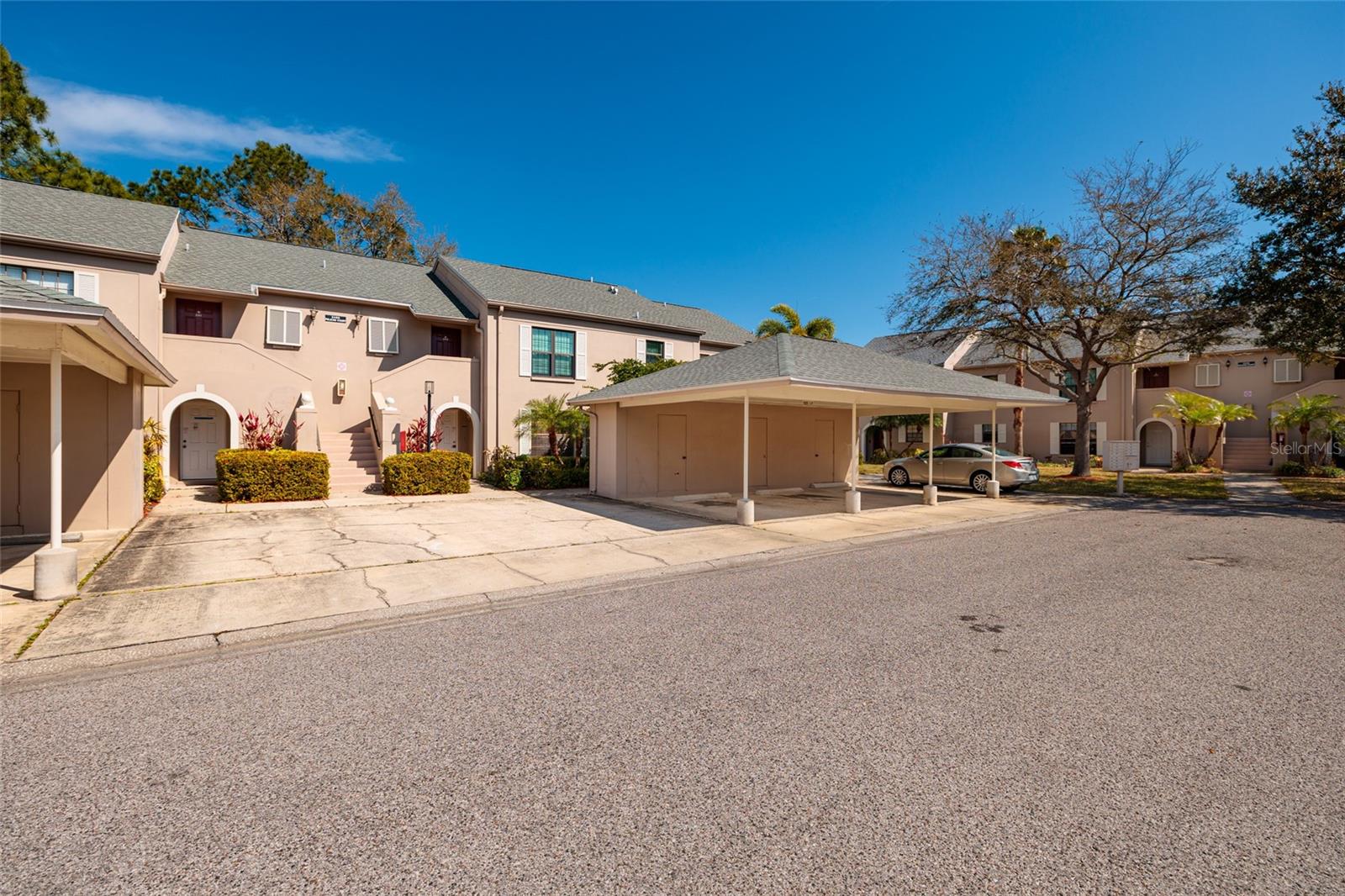 BORDEAUX VILLAGE - Residential