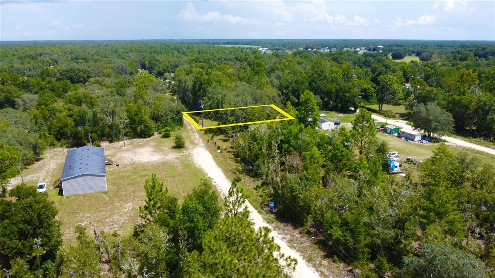 **Partially clear and sits on top of the hill** Great land opportunity for modular home or perfect place to build your dream home with country living and land privacy, great price and right off U.S. highway 27. Enough room for trailer, boat, 4-wheelers and more. 105'X108' (WXL) lot on side of a hill on a private street, free from flood zone & and no wetland, HOA & CDD free. Lot measurer 0.26 acre (+/- ) & addition 4 adjacent lots for sale separately. Minutes to Bronson and Downtown Williston 10 minute drive to town; grocery, shops and restaurants, in-between US-HWY 27 and NE 60th street.
Great local actives to visit: Horse Riding at Canopy Oak Trails or Williston Horseman's Park, Adventure into Cedar Lakes Woods and Gardens, or Dive into Devil's Den Pre-Historic Spring and Diving Training
GPS Coordinates: 29.416775, -82.542727
Contact the Levy County land development/zoning and planning to discuss building specifications and confirm and use.